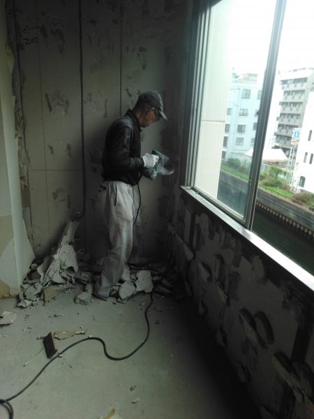 大阪市中央区　ホテル内装解体工事