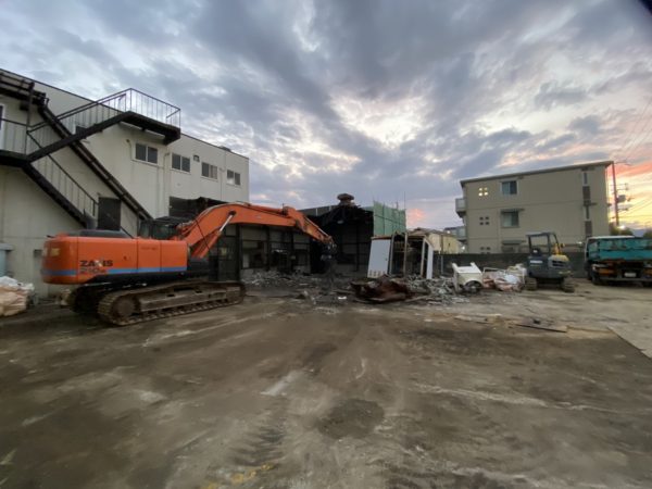尼崎市工場解体